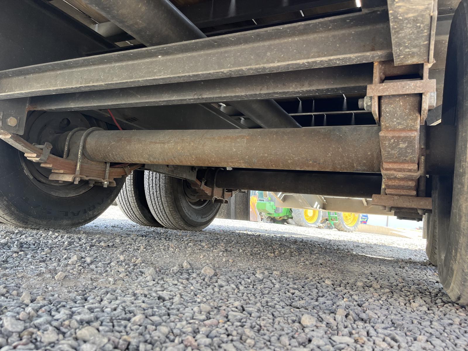 ./imagenes/INVOICE/2019/17863/PLATAFORMA EAST TEXAS TRAILERS (8).JPG